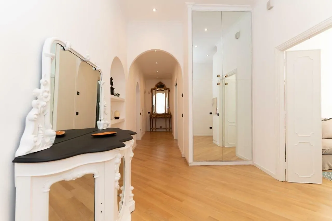 Luxury Laura Vatican Apartment Roma Centro 0*, Rome